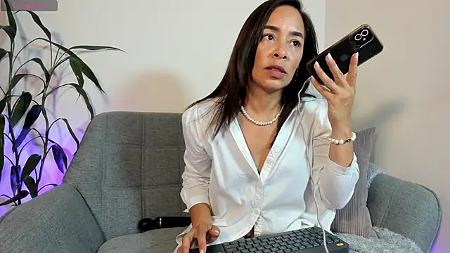 Snapshot of karol_deny chatting on June 30, 2026, 9:15 pm karol deny online show from June 30, 2026, 9:15 pm