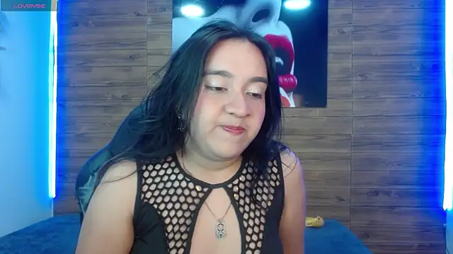 Snapshot of scarlet_hans chatting on June 19, 2026, 7:30 pm scarlet hans online show from June 19, 2026, 7:30 pm