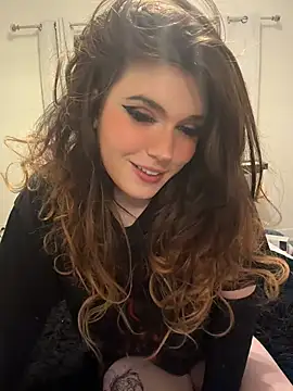 Snapshot of cutypiefull chatting on June 19, 2026, 2:06 am cutypiefull online show from June 19, 2026, 2:06 am