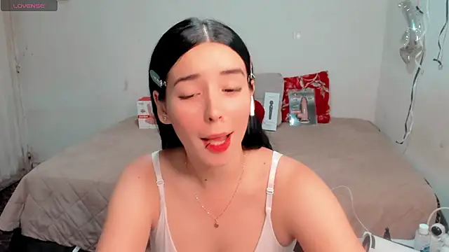 Snapshot of sakura_hurano chatting on May 14, 2026, 11:13 pm sakura hurano online show from May 14, 2026, 11:13 pm