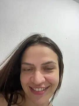 Sarah  hot online show from May 18, 2026, 4:51 am