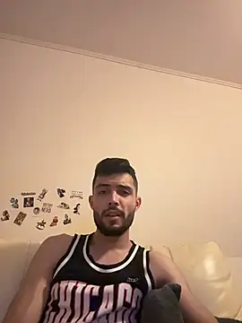 Snapshot of Z-man- chatting on June 27, 2026, 12:38 am Z-man- online show from June 27, 2026, 12:38 am