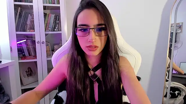AgathaBlair online show from May 20, 2026, 12:13 pm