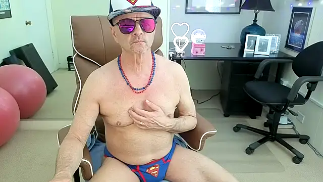 Snapshot of hotdadbod chatting on July 22, 2026, 8:33 pm hotdadbod online show from July 22, 2026, 8:33 pm