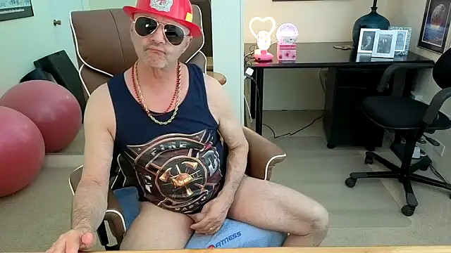 Snapshot of hotdadbod chatting on August 1, 2026, 8:29 pm hotdadbod online show from August 1, 2026, 8:29 pm