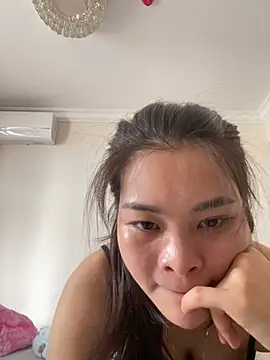 Lucky xiao online show from June 4, 2026, 2:16 am