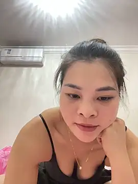 Lucky xiao online show from June 16, 2026, 12:21 am