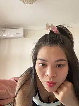 Lucky xiao online show from May 20, 2026, 1:02 am