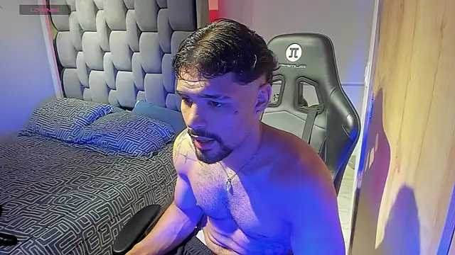 Snapshot of justin_lenox chatting on May 20, 2026, 2:41 am justin lenox online show from May 20, 2026, 2:41 am