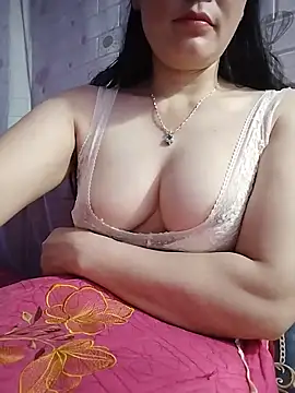 Snapshot of Kye_sexy chatting on May 20, 2026, 7:33 pm Kye sexy online show from May 20, 2026, 7:33 pm