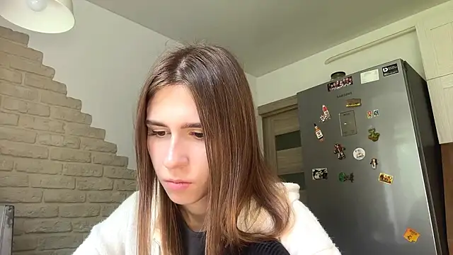 Snapshot of ZaraGuyette chatting on July 9, 2026, 11:10 am ZaraGuyette online show from July 9, 2026, 11:10 am