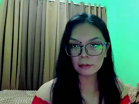 mamacitttaa online show from May 19, 2026, 11:39 am