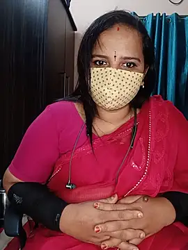 pirainilla online show from June 14, 2026, 4:30 pm