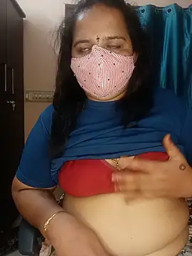 pirainilla online show from June 15, 2026, 5:45 pm