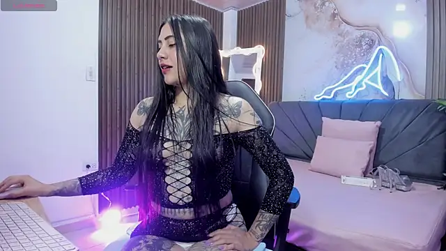 Kiara tay online show from May 20, 2026, 3:25 am