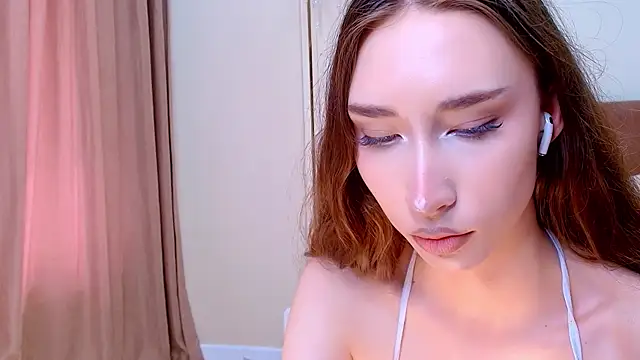 lalisabrown online show from June 3, 2026, 10:49 am