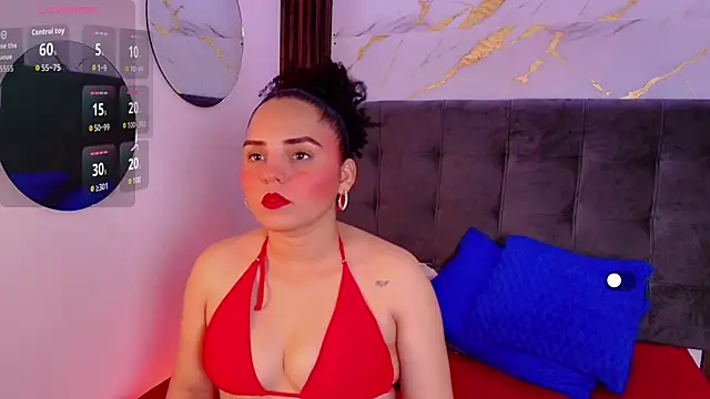 Snapshot of Sol__Latina chatting on June 23, 2026, 2:42 am Sol Latina online show from June 23, 2026, 2:42 am
