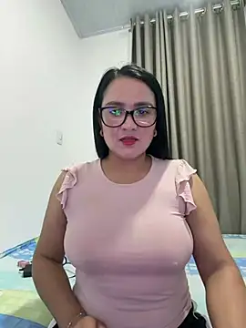 rousee69  online show from June 28, 2026, 12:28 am