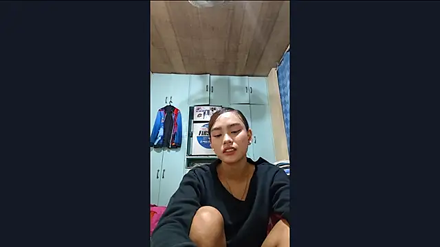 ModestaCarros online show from May 15, 2026, 2:37 pm