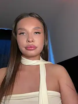 Snapshot of BeautyBella_ chatting on June 12, 2026, 4:16 pm BeautyBella online show from June 12, 2026, 4:16 pm