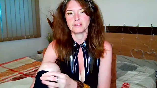 LoveElenika online show from July 1, 2026, 5:13 pm