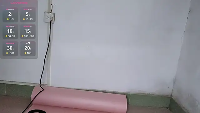 Snapshot of F-Yingying chatting on May 19, 2026, 6:09 am F-Yingying online show from May 19, 2026, 6:09 am