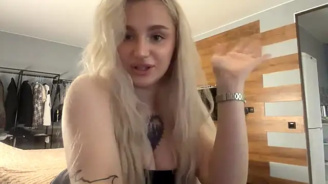 TiffanieSluyter online show from May 17, 2026, 3:12 pm