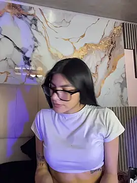 lis hot ec online show from June 26, 2026, 9:09 pm