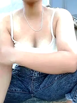 Snapshot of Mirra-a chatting on June 6, 2026, 10:09 am Mirra-a online show from June 6, 2026, 10:09 am