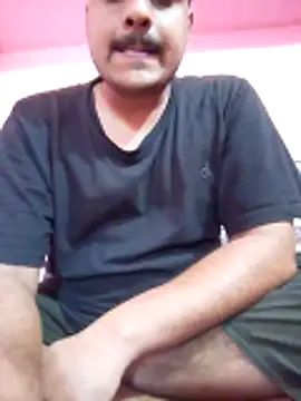 Snapshot of DecentKing24 chatting on May 14, 2026, 7:05 am DecentKing24 online show from May 14, 2026, 7:05 am