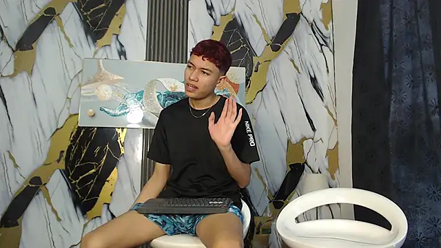 KING LOVERS1 online show from June 14, 2026, 1:34 pm