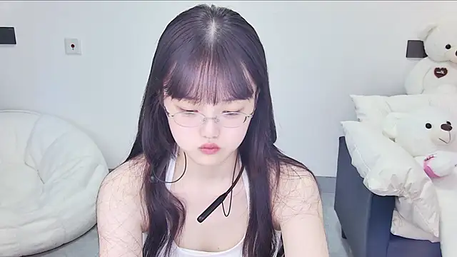 Evil-Bunny007 online show from July 4, 2026, 1:04 pm