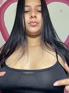 sara alejandra online show from May 18, 2026, 12:22 am