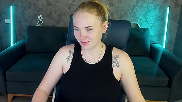 NikkyReyyy online show from May 19, 2026, 1:07 pm