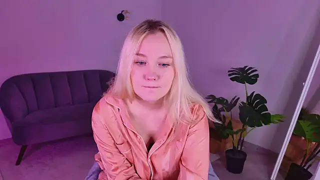 Lil Suzy online show from June 18, 2026, 9:42 pm