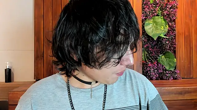 Brunodeluca  online show from July 3, 2026, 8:37 pm