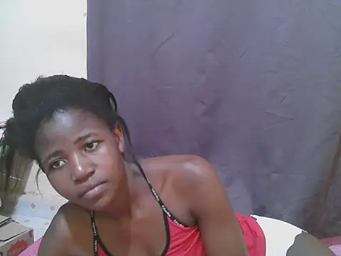 Snapshot of Sweet-tatiana chatting on June 15, 2026, 7:52 am Sweet-tatiana online show from June 15, 2026, 7:52 am