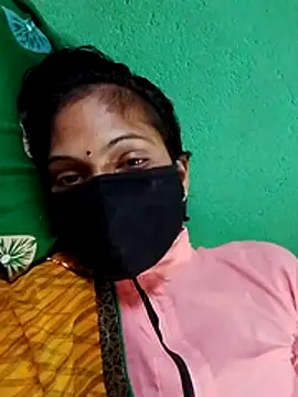 Snapshot of Hashmukhi12 chatting on May 18, 2026, 4:40 am Hashmukhi12 online show from May 18, 2026, 4:40 am