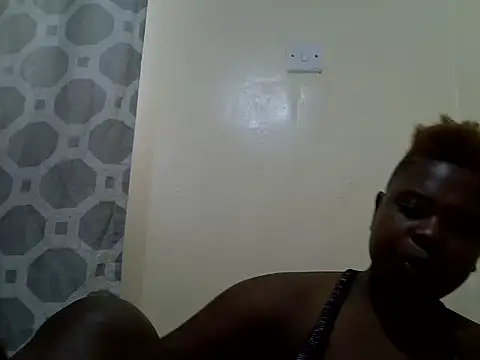 Snapshot of queentashana chatting on June 10, 2026, 5:30 am queentashana online show from June 10, 2026, 5:30 am