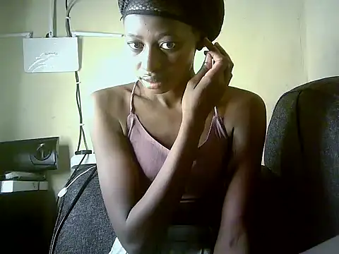 Snapshot of Therry-heart chatting on May 17, 2026, 4:23 am Therry-heart online show from May 17, 2026, 4:23 am