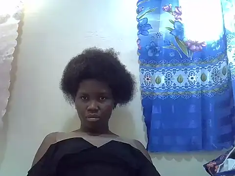 sweetbooty2 online show from May 15, 2026, 11:41 am