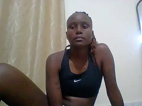 Snapshot of kiki8390 chatting on June 13, 2026, 10:19 pm kiki8390 online show from June 13, 2026, 10:19 pm