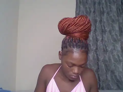 Snapshot of Belle_bubbles chatting on June 21, 2026, 6:36 pm Belle bubbles online show from June 21, 2026, 6:36 pm