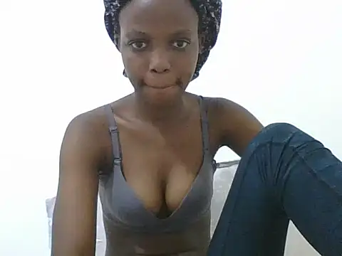 Snapshot of chickcute12 chatting on June 14, 2026, 1:12 pm chickcute12 online show from June 14, 2026, 1:12 pm