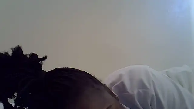 Snapshot of retahn chatting on June 27, 2026, 5:24 am retahn online show from June 27, 2026, 5:24 am