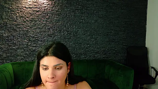 EvvaMonroe online show from June 30, 2026, 7:25 pm