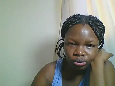 Snapshot of Sweetgal2025 chatting on June 13, 2026, 7:17 am Sweetgal2025 online show from June 13, 2026, 7:17 am