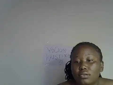 Snapshot of Curvy_nelly1 chatting on June 29, 2026, 1:22 pm Curvy nelly1 online show from June 29, 2026, 1:22 pm
