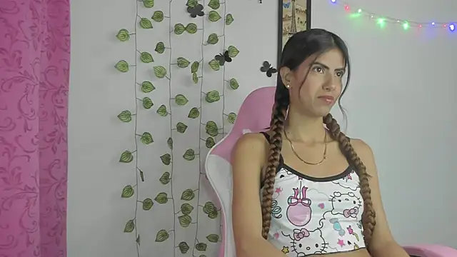 Snapshot of sandi_x chatting on June 28, 2026, 1:01 am sandi x online show from June 28, 2026, 1:01 am