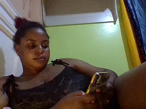sexychubby22 online show from May 19, 2026, 1:56 am
